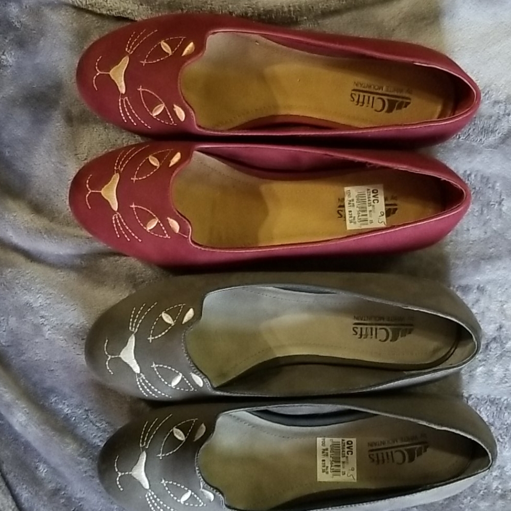 TWO pair 9.5W QVC cliffs slip on